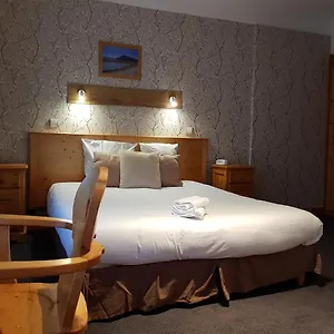 https://savoy-hotel.hotels-rhonealpes.com